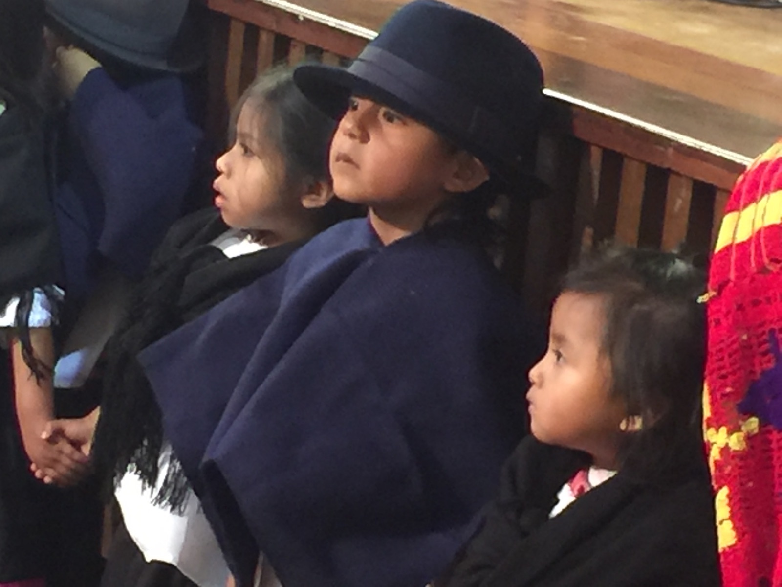 Niños indígenas participes del concierto en el Coloquio Niñez Indígena