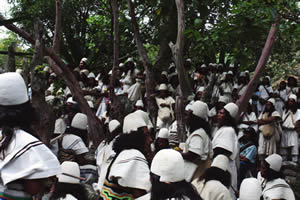 nabusimake_reunion_gonawindua_300